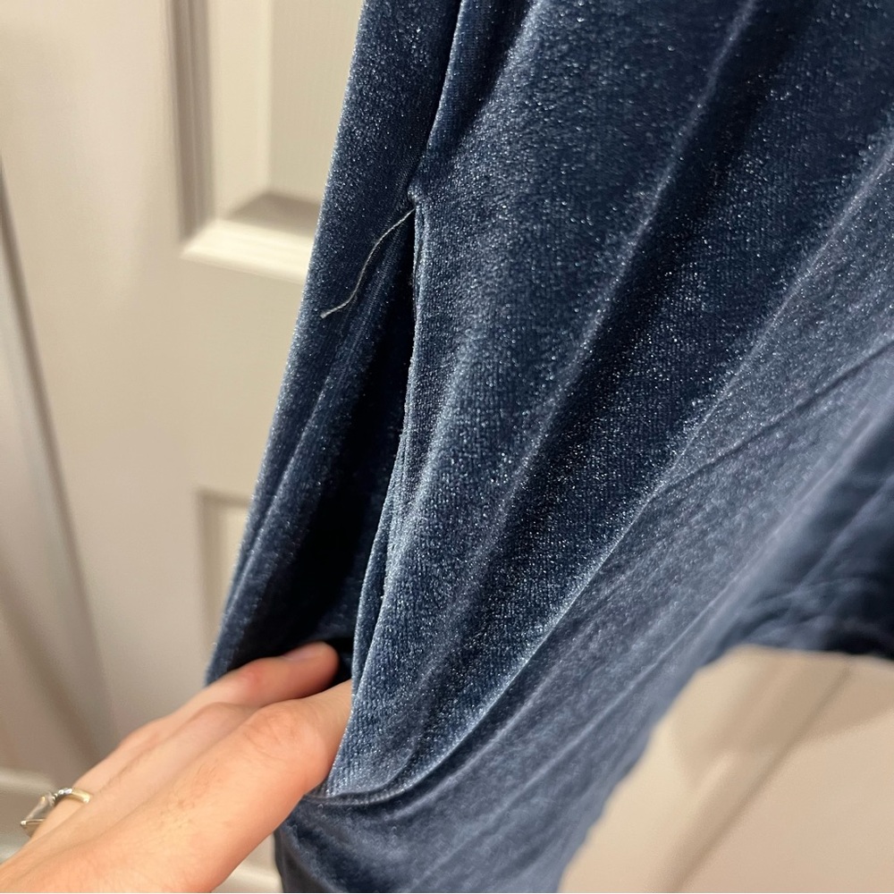 Wishlist Short Sleeve Velvet Shift Dress Blue Women’s Size S/M - Picture 5 of 8